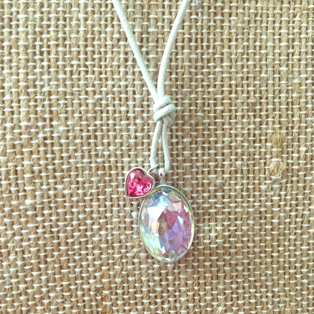 •Swarovski• necklace w/crystal pendant on cord